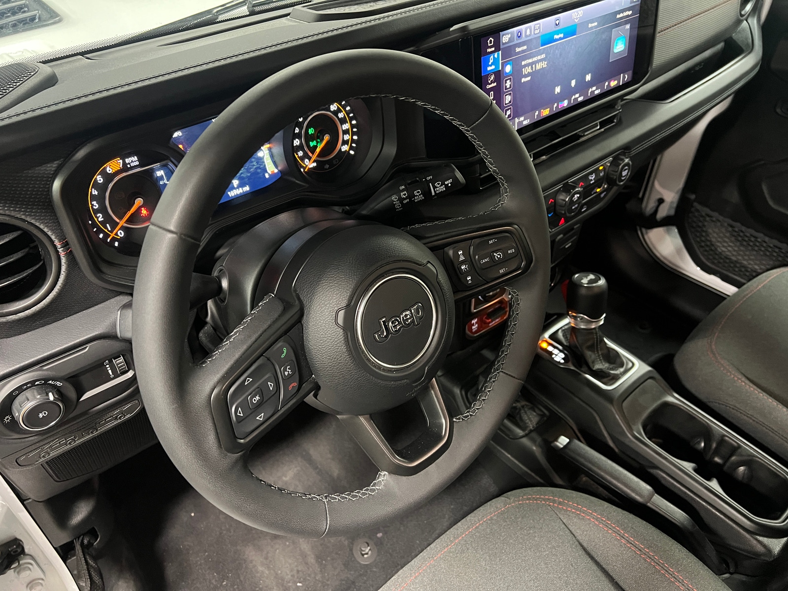 Thumbnail: 2026 Jeep Wrangler - 5