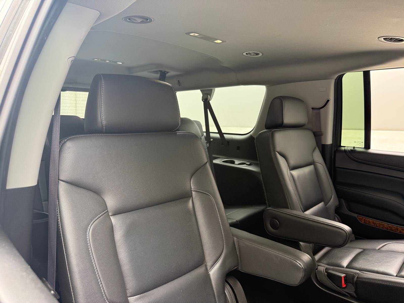 Thumbnail: 2016 Chevrolet Suburban - 5