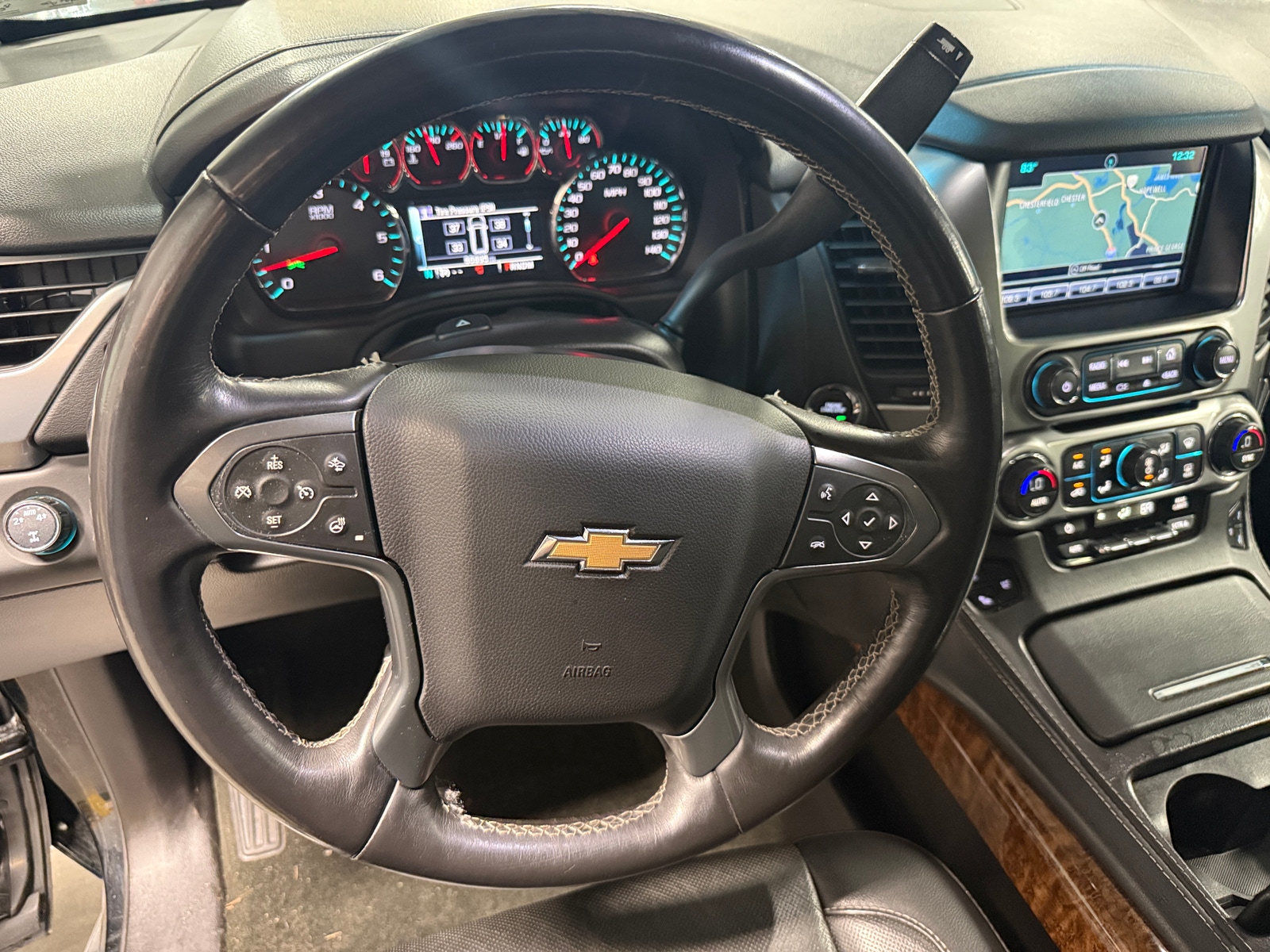 Thumbnail: 2016 Chevrolet Suburban - 4