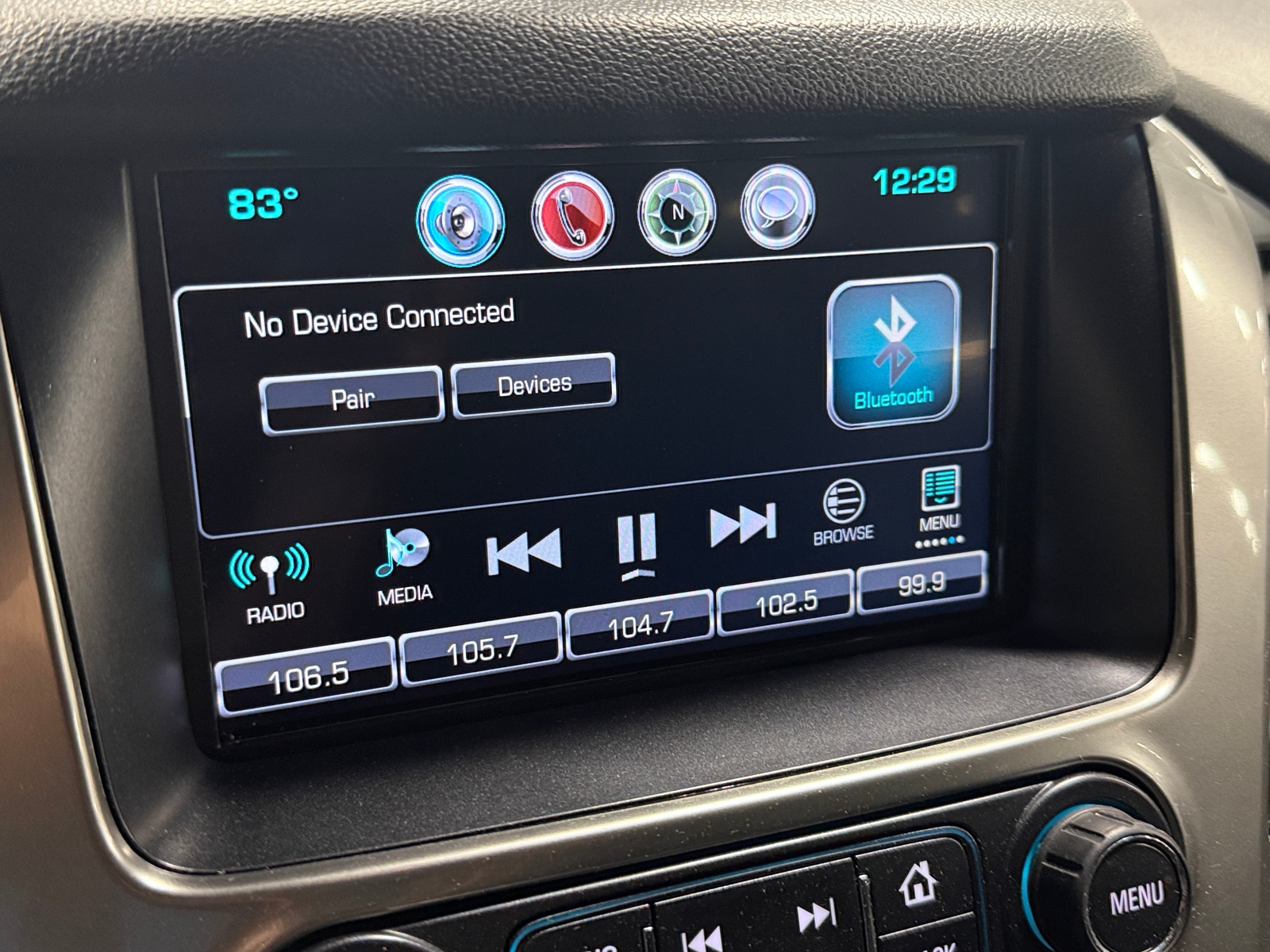 Thumbnail: 2016 Chevrolet Suburban - 3