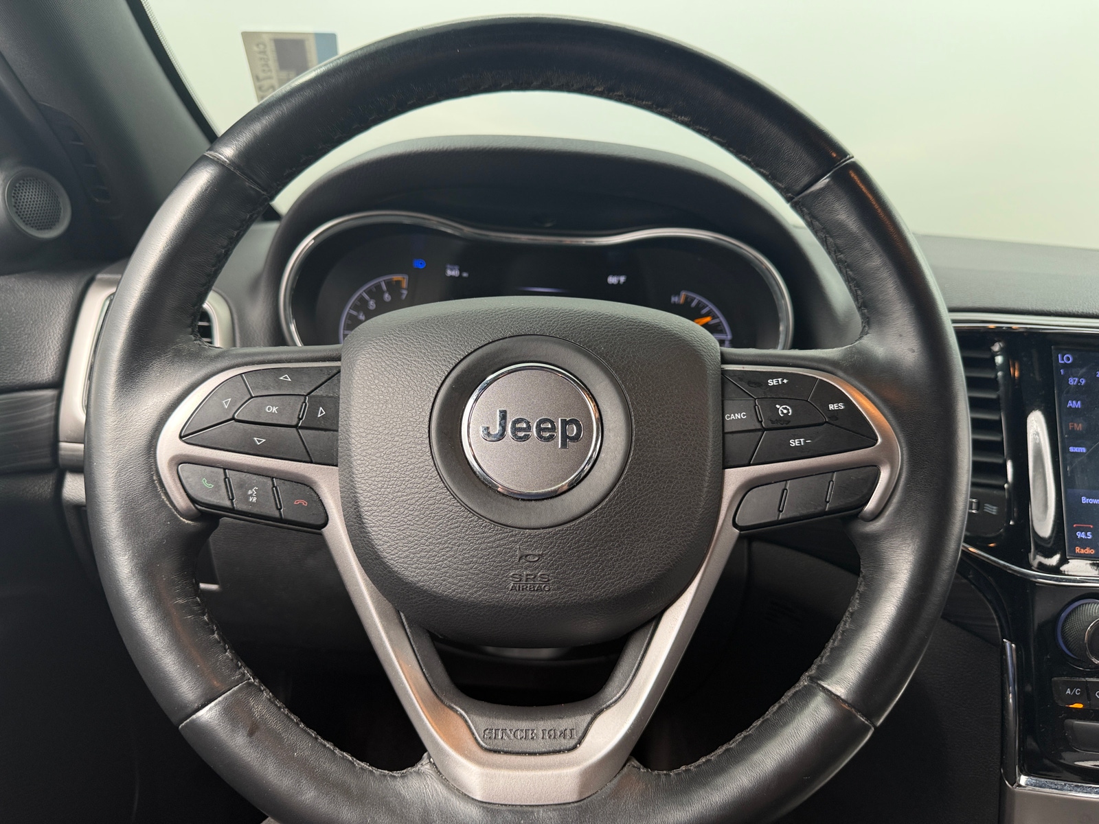 Thumbnail: 2019 Jeep Grand Cherokee - 4