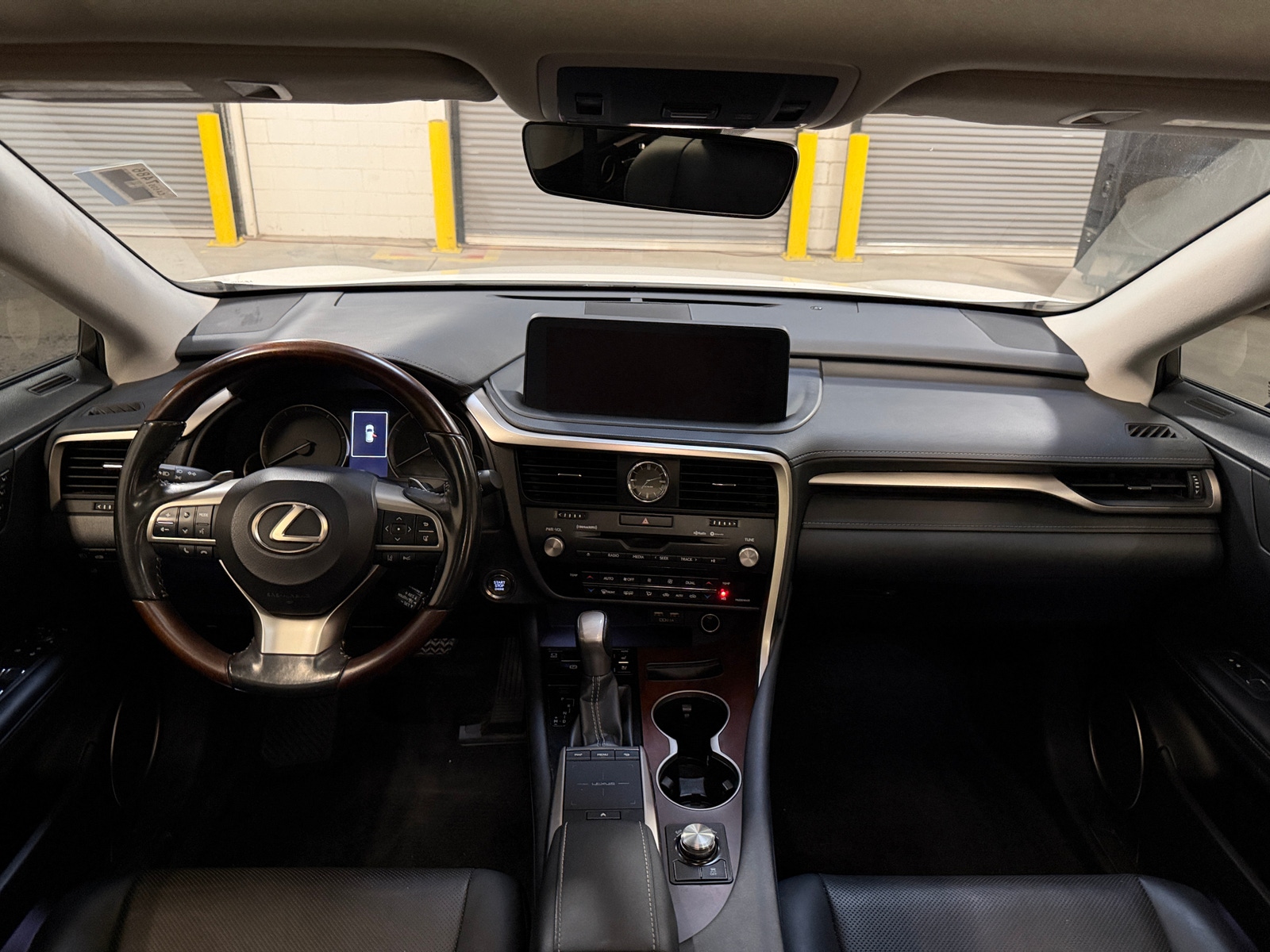 Thumbnail: 2020 Lexus RX - 3