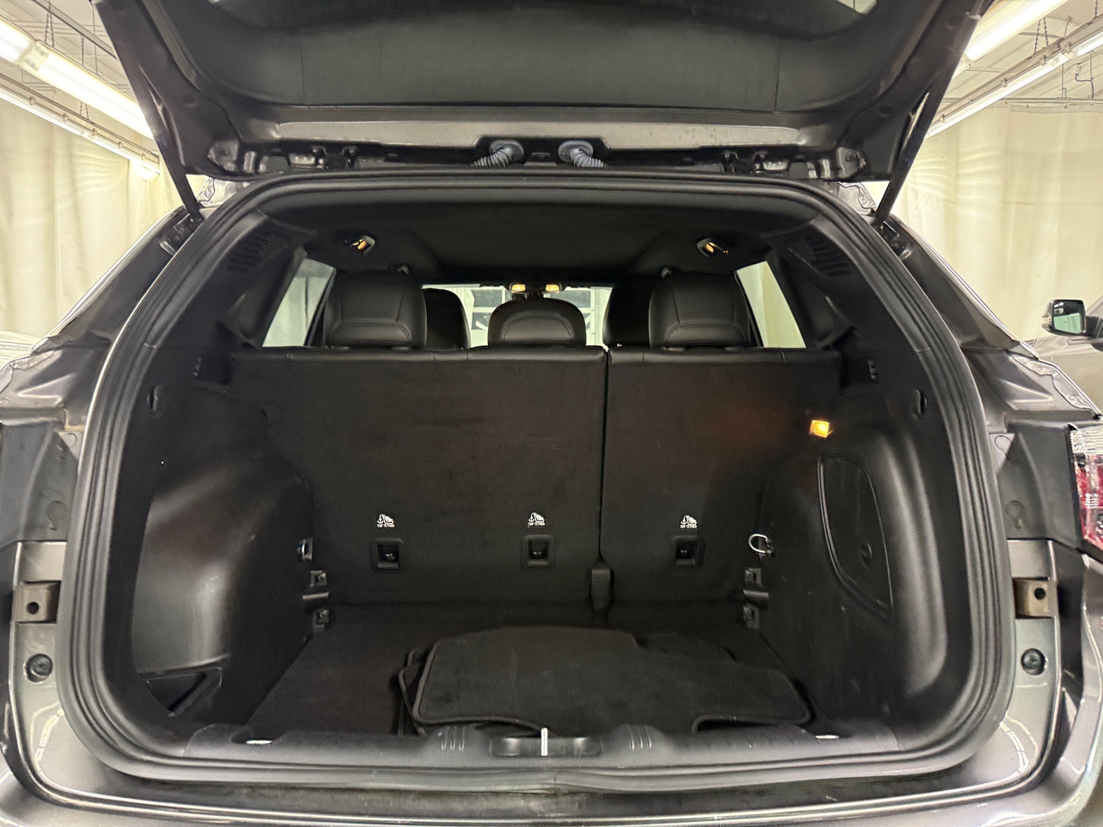 Thumbnail: 2023 Jeep Compass - 6