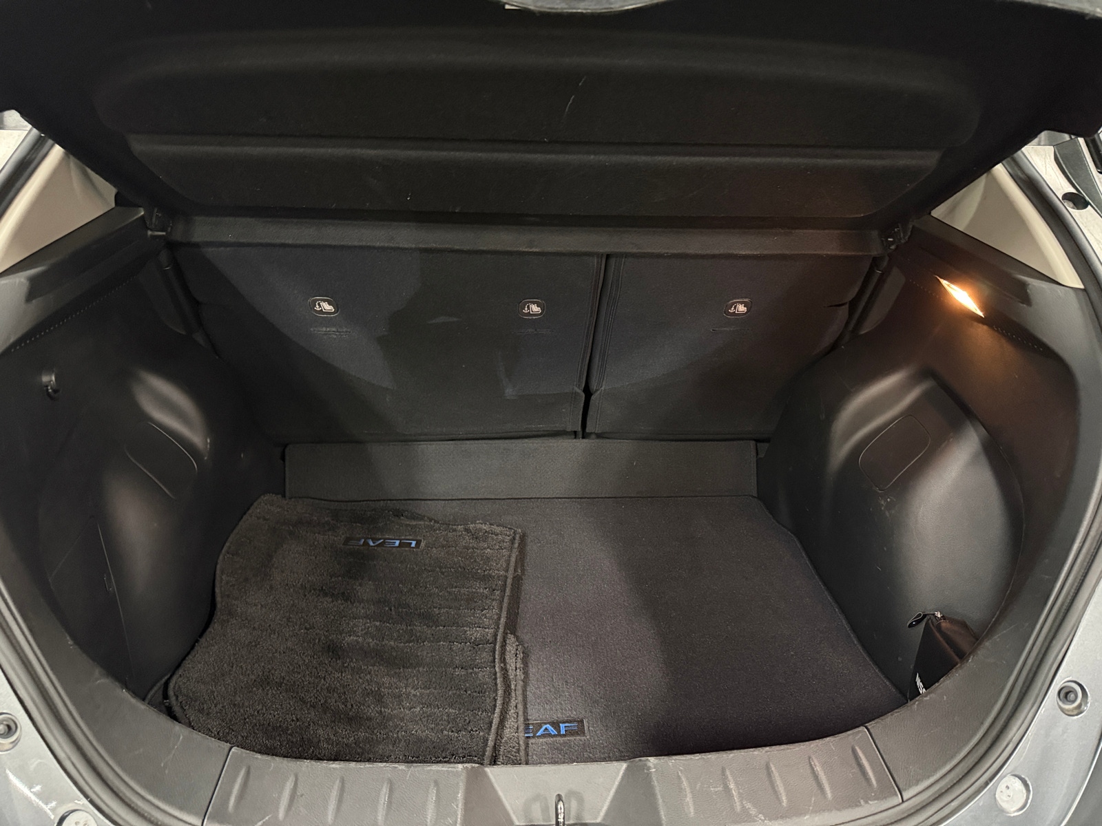 Thumbnail: 2020 Nissan Leaf - 7