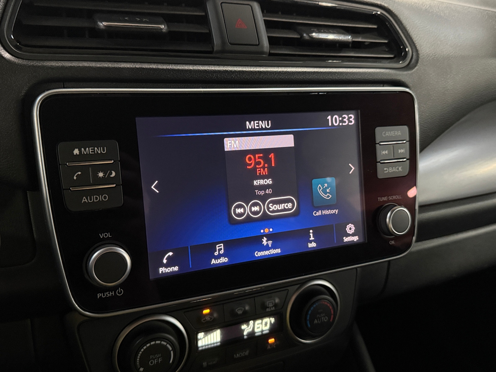 Thumbnail: 2020 Nissan Leaf - 4