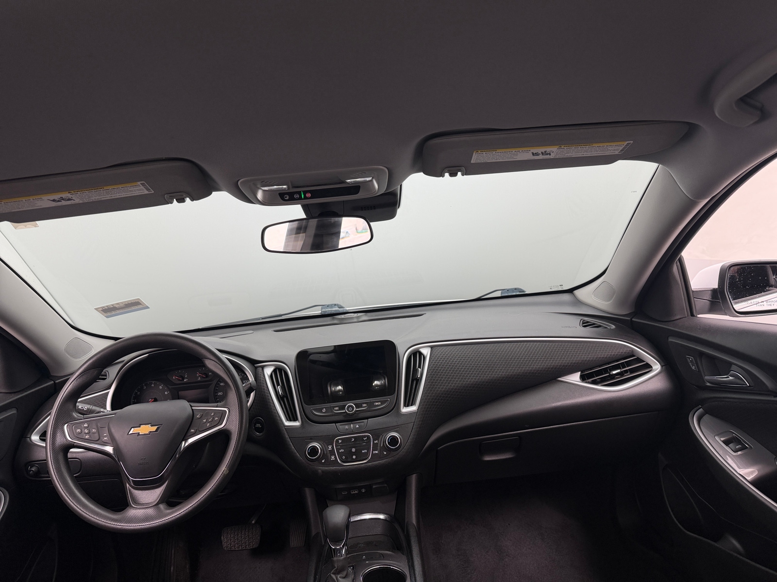 Thumbnail: 2023 Chevrolet Malibu - 3