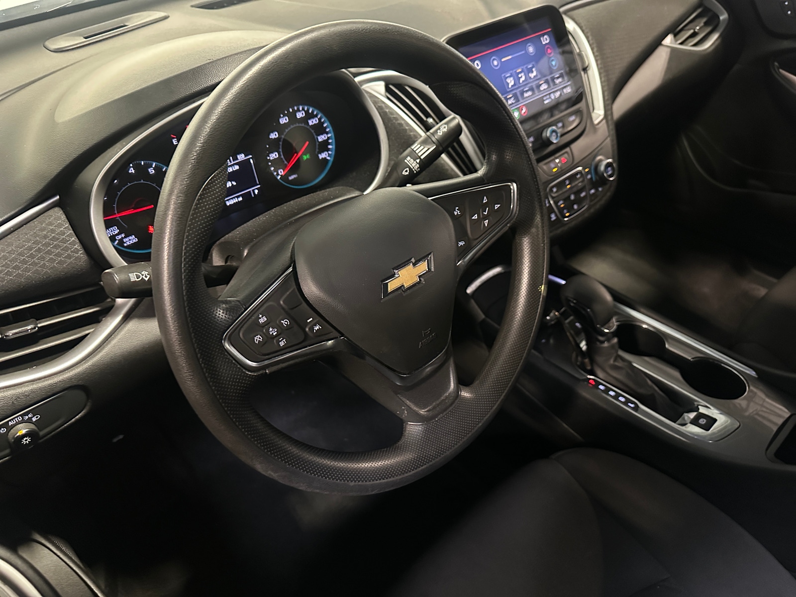Thumbnail: 2023 Chevrolet Malibu - 5