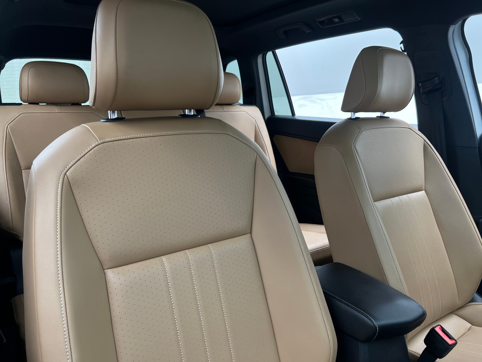 Thumbnail: 2022 Volkswagen Tiguan - 2