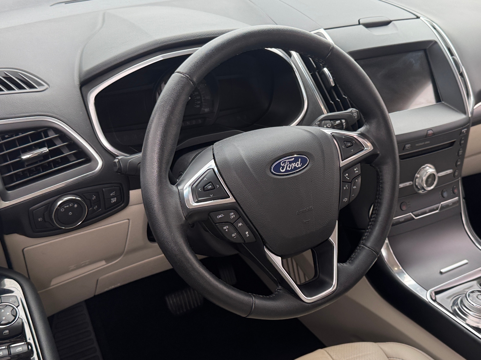 Thumbnail: 2019 Ford Edge - 4