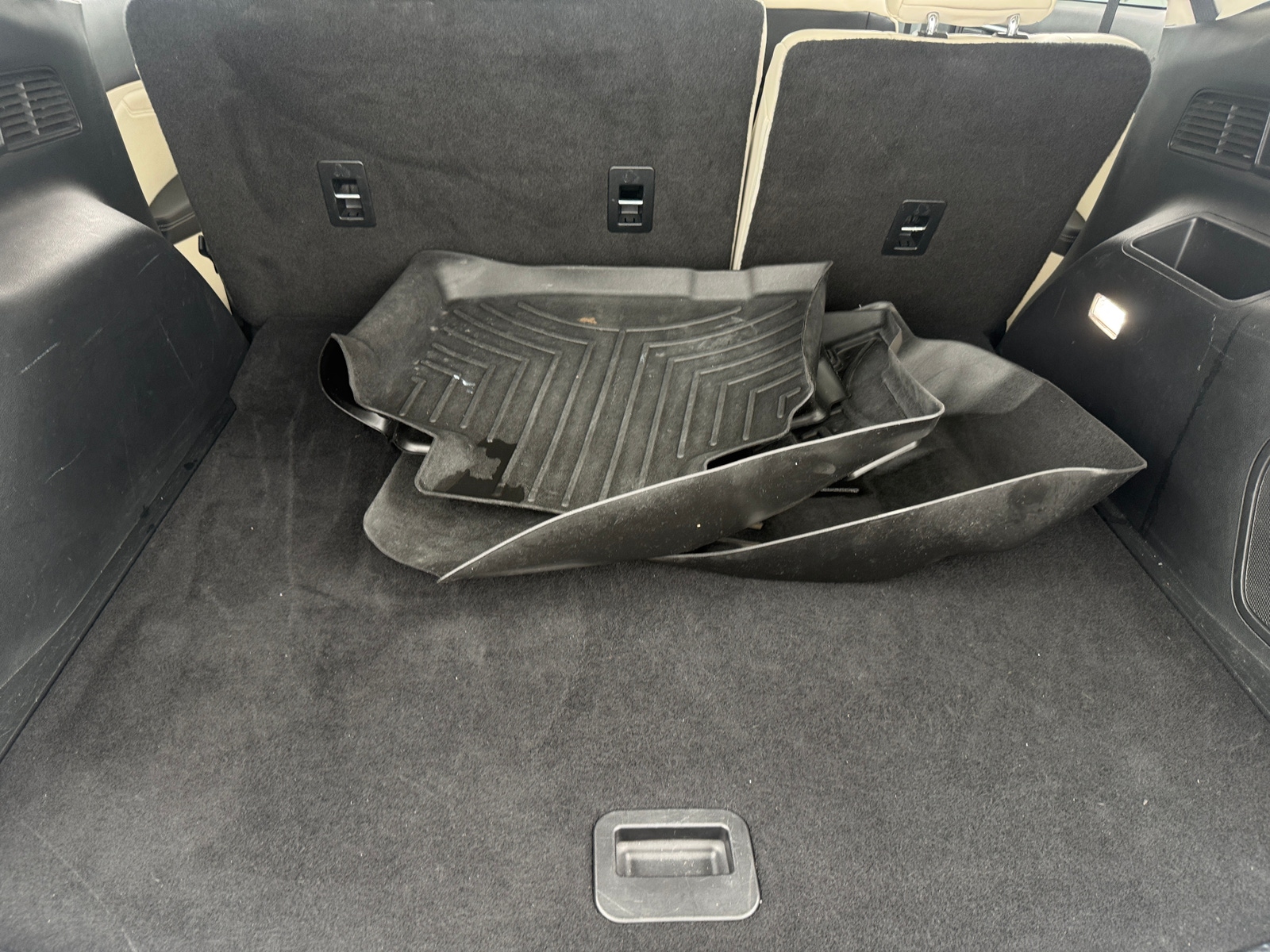 Thumbnail: 2019 Ford Edge - 6