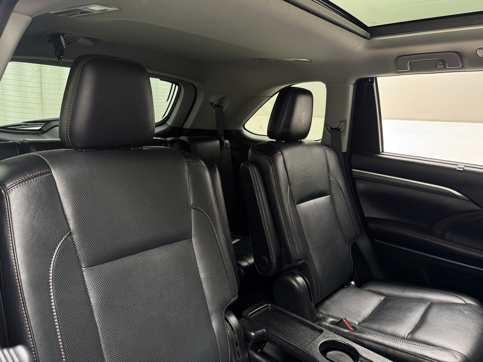 Thumbnail: 2019 Toyota Highlander - 5