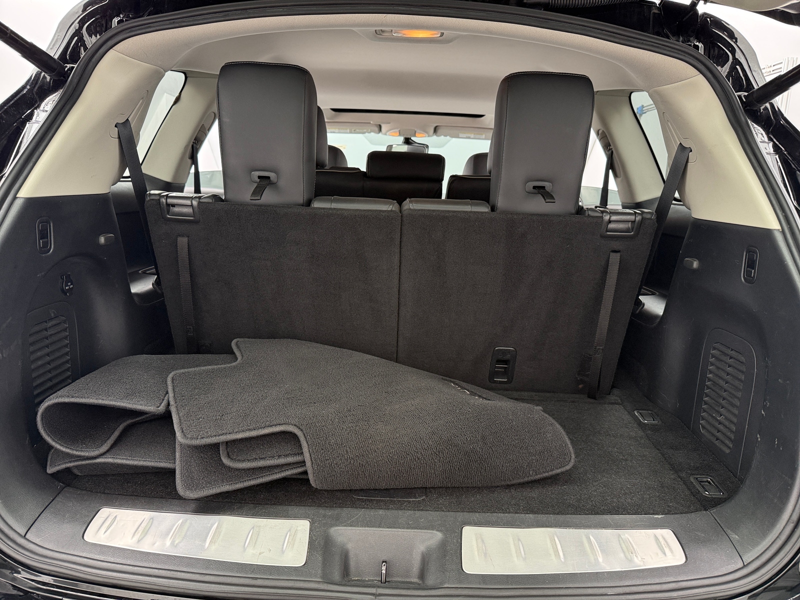Thumbnail: 2019 INFINITI QX60 - 6