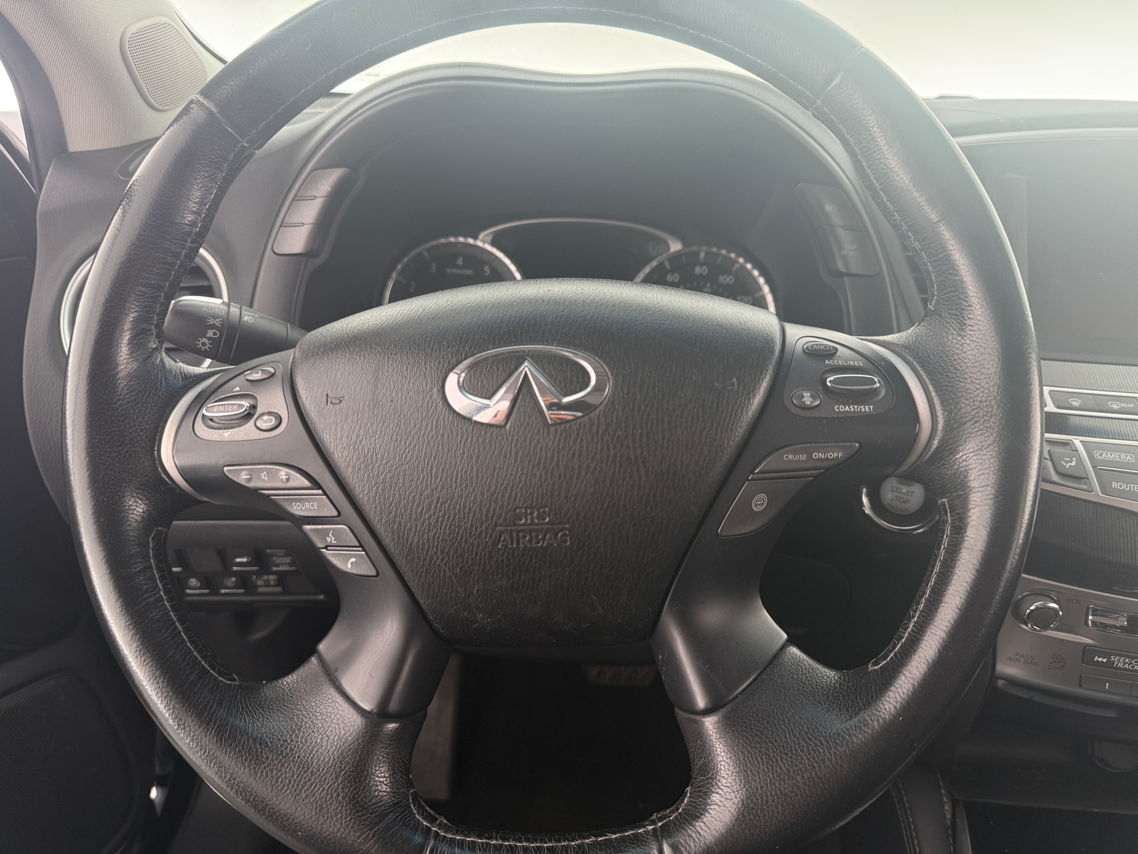 Thumbnail: 2016 INFINITI QX60 - 4