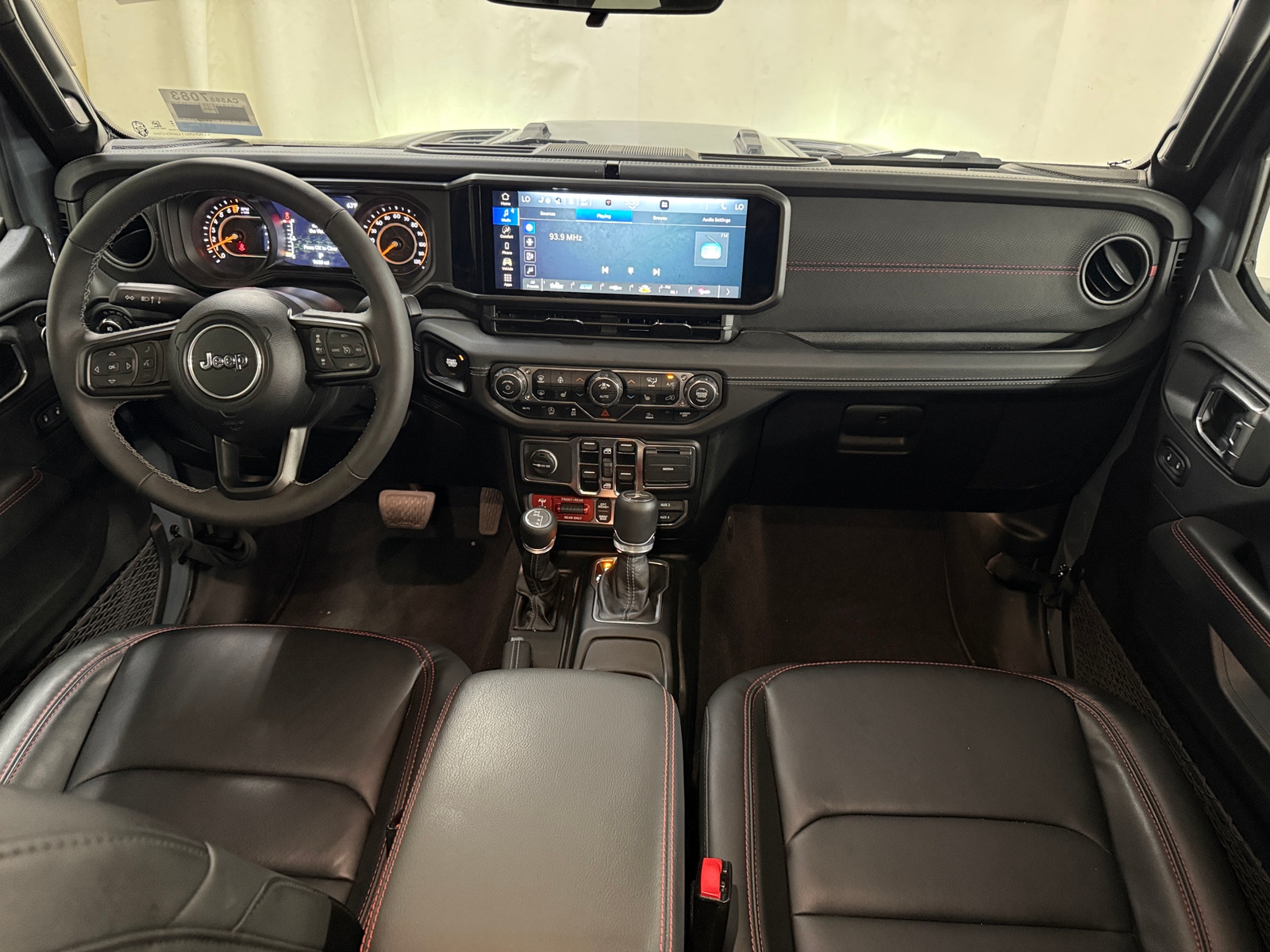 Thumbnail: 2025 Jeep Gladiator - 2