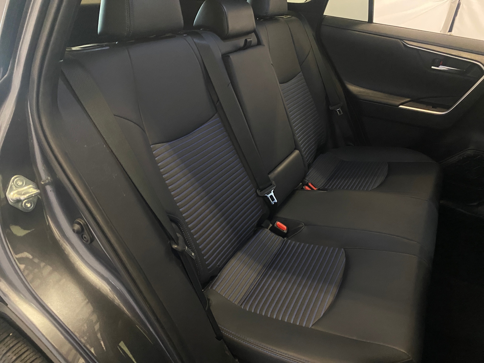 Thumbnail: 2020 Toyota RAV4 - 6