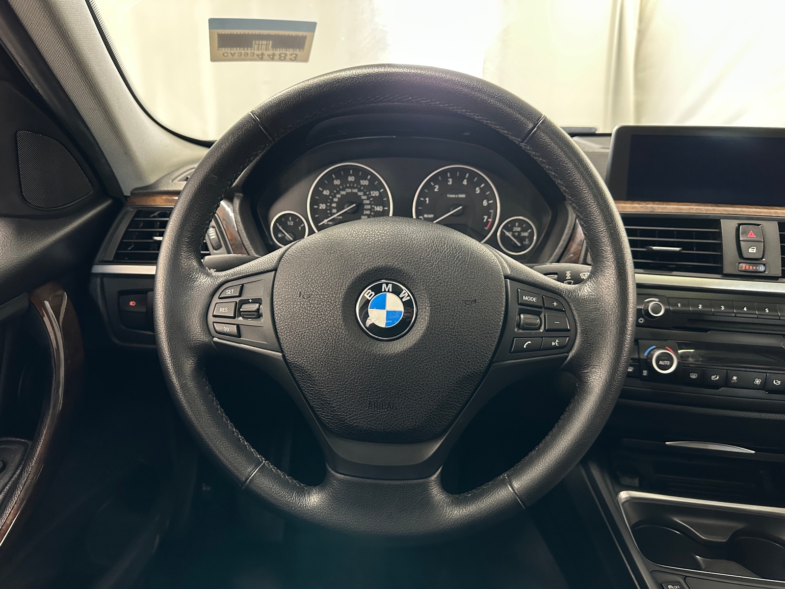 Thumbnail: 2015 BMW 3 Series - 4