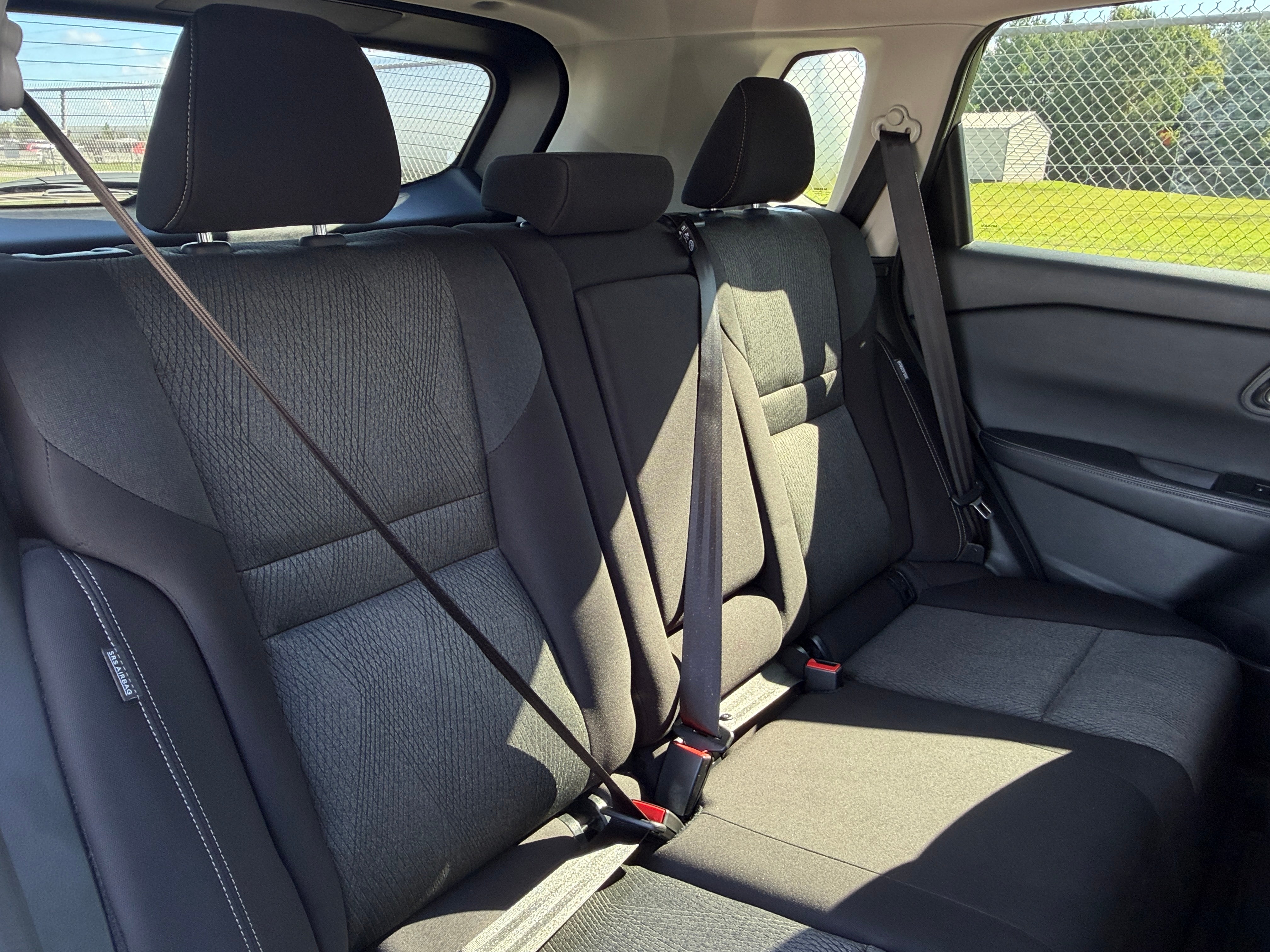 2025 Nissan Rogue SV - Photo 5