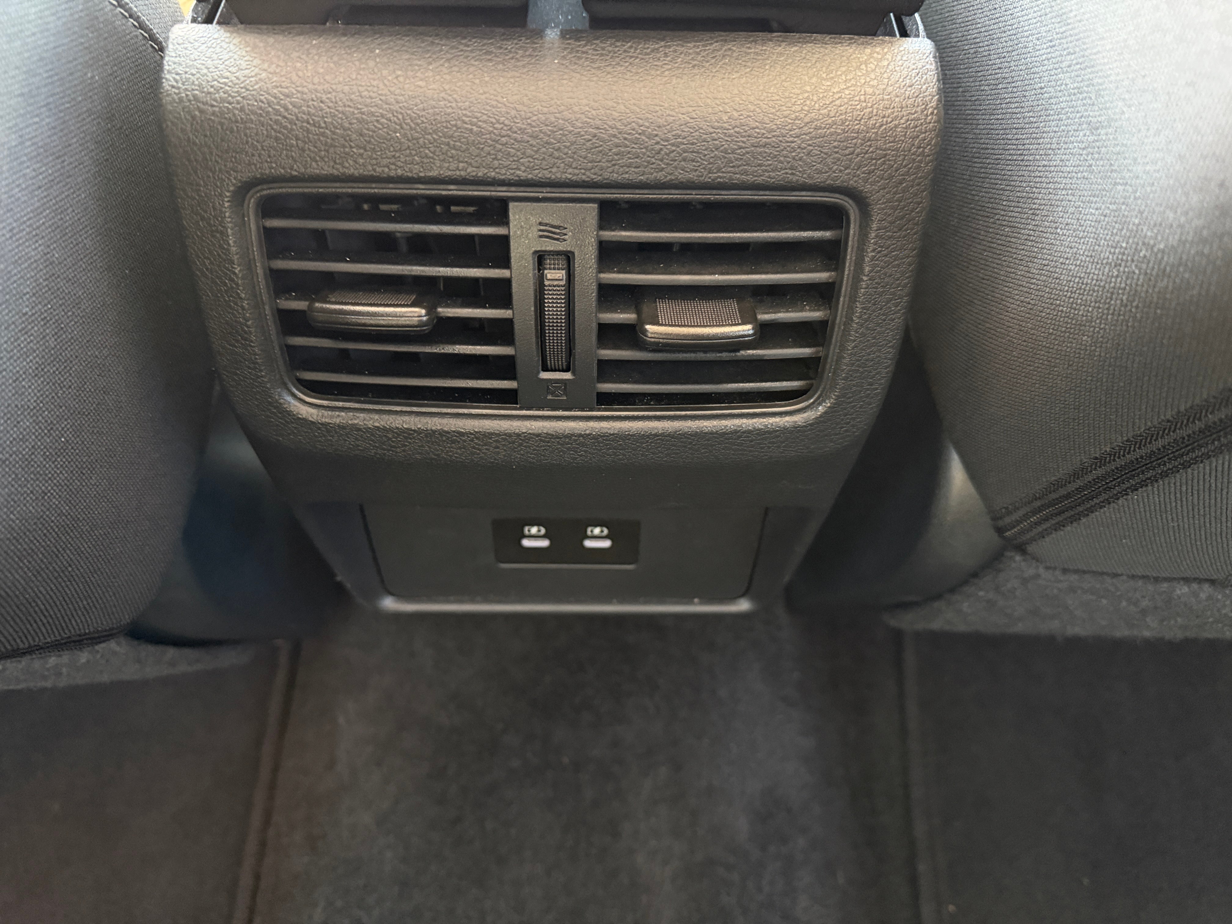 2025 Nissan Rogue SV - Photo 6