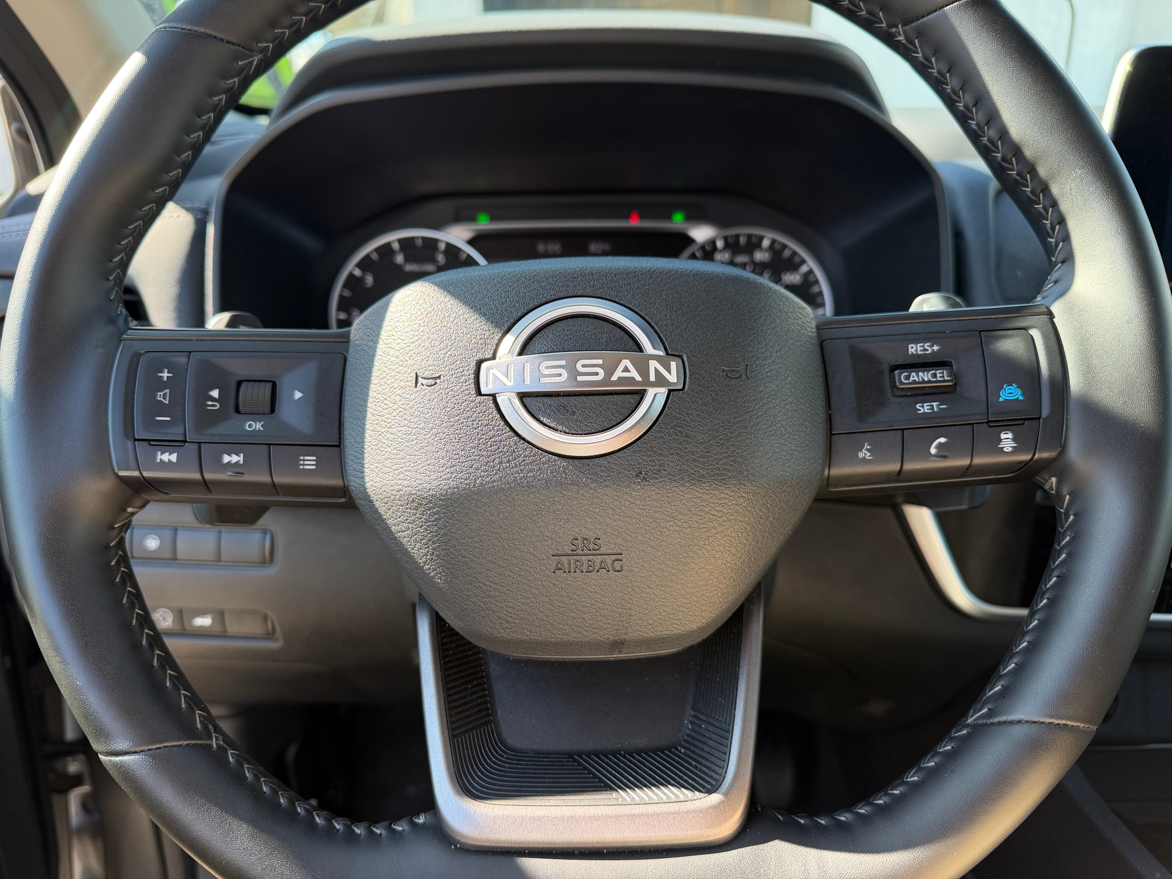 2025 Nissan Rogue SV - Photo 9