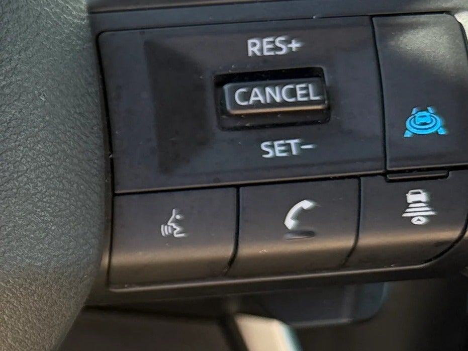 2025 Nissan Rogue SV - Photo 12