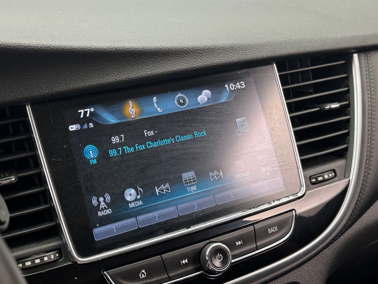 Thumbnail: 2021 Buick Encore - 3