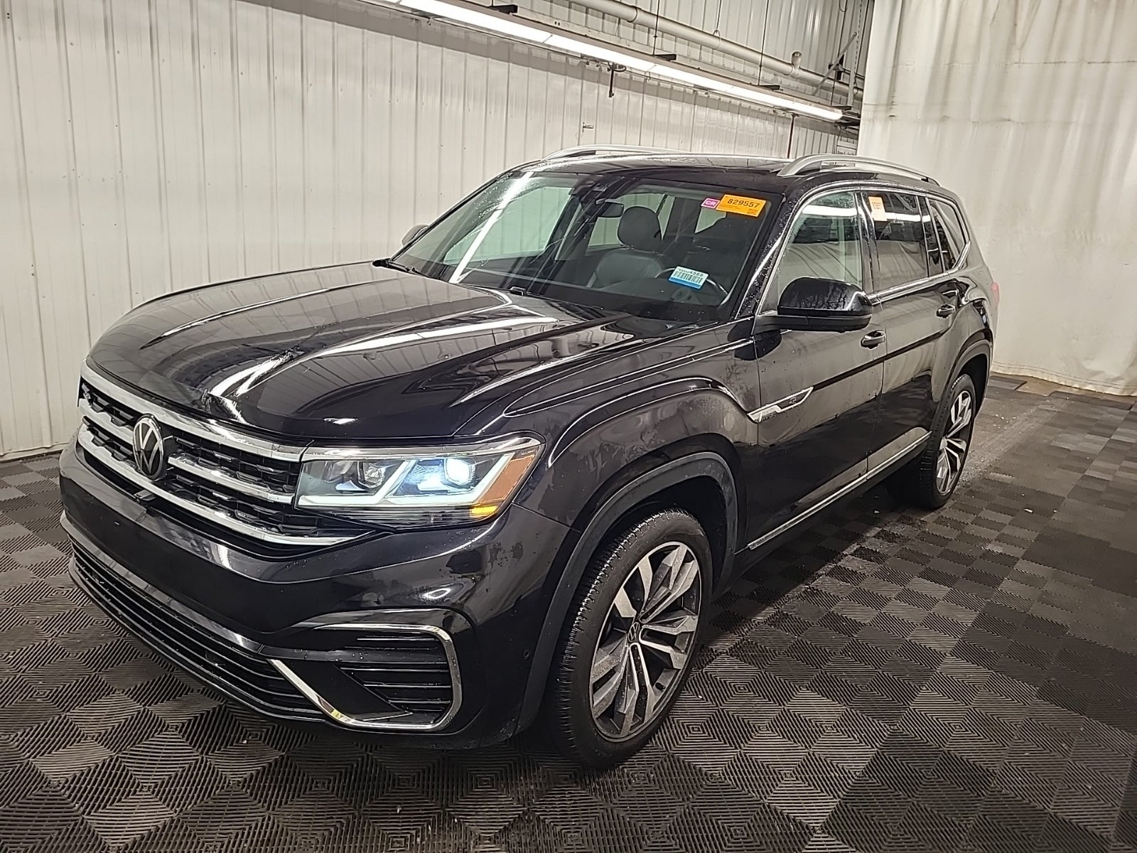 2023 Volkswagen Atlas 3.6l V6 SEL Premium R-Line