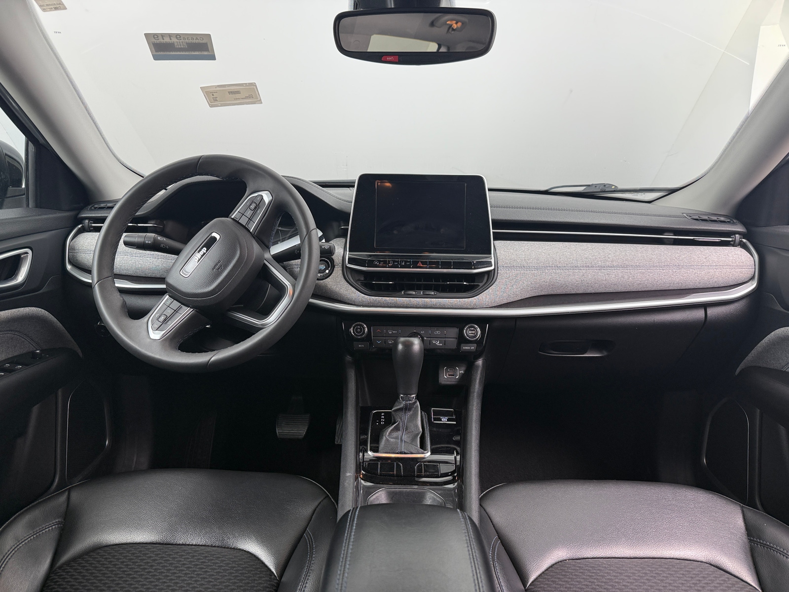 Thumbnail: 2022 Jeep Compass - 3