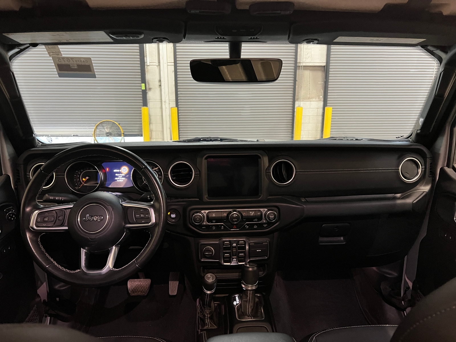 Thumbnail: 2022 Jeep Gladiator - 2