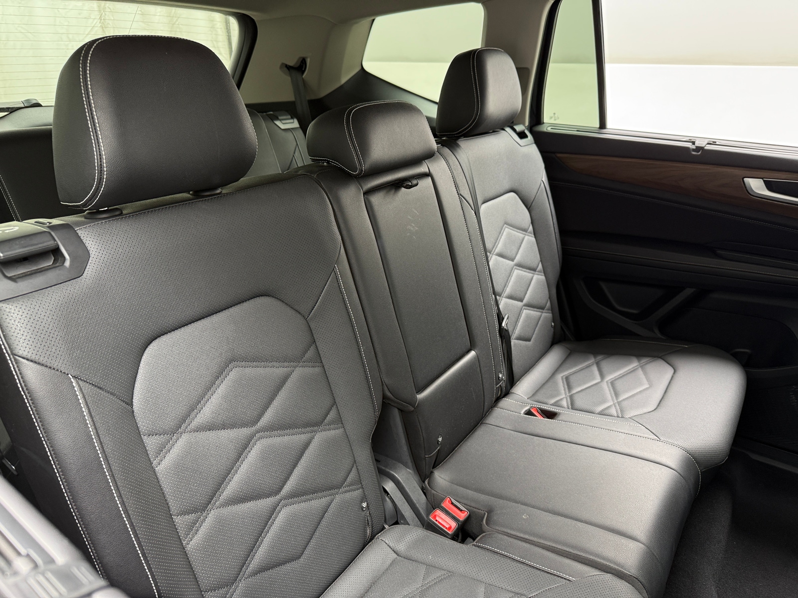 Thumbnail: 2026 Volkswagen Atlas - 5