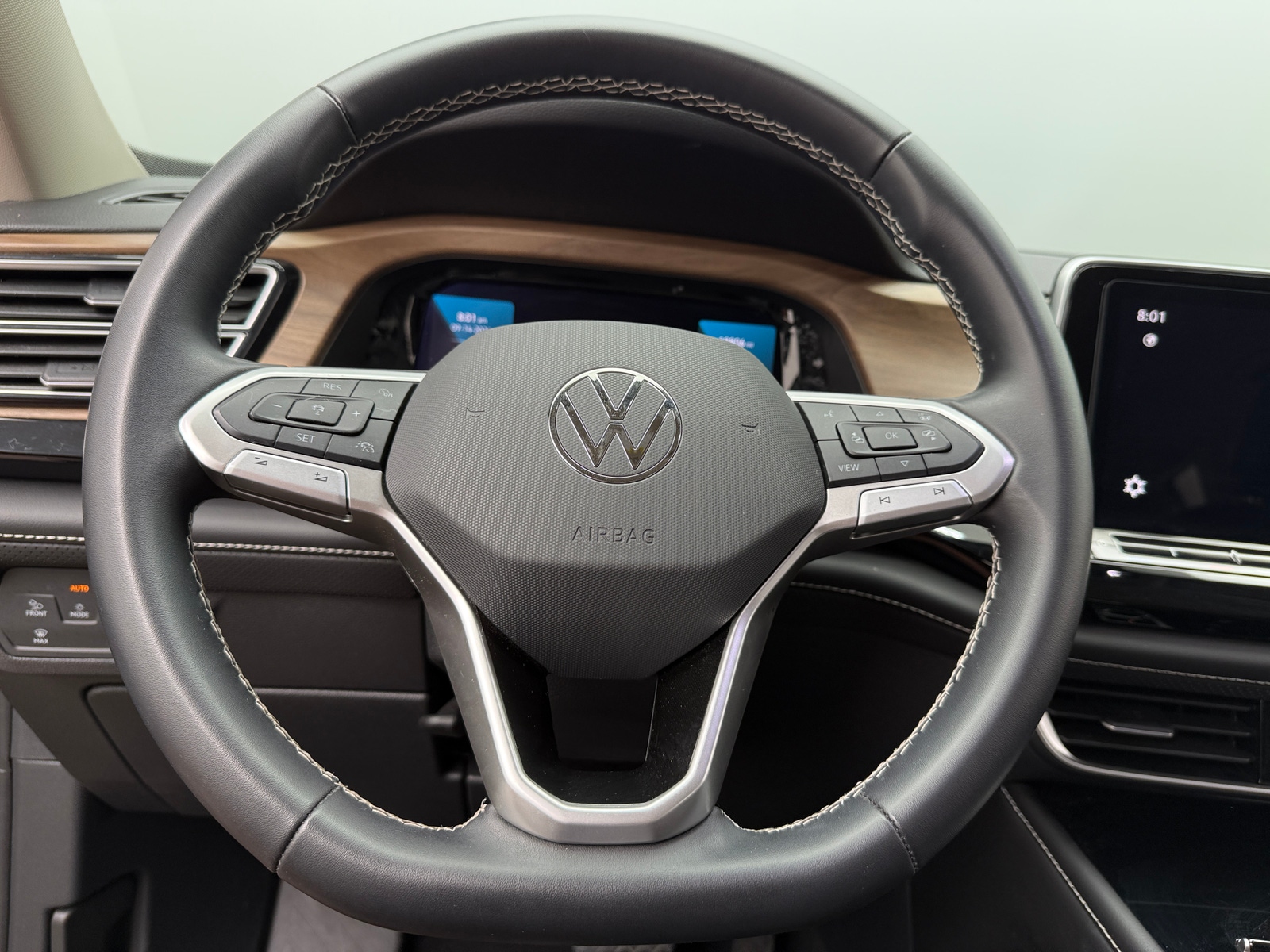 Thumbnail: 2026 Volkswagen Atlas - 4