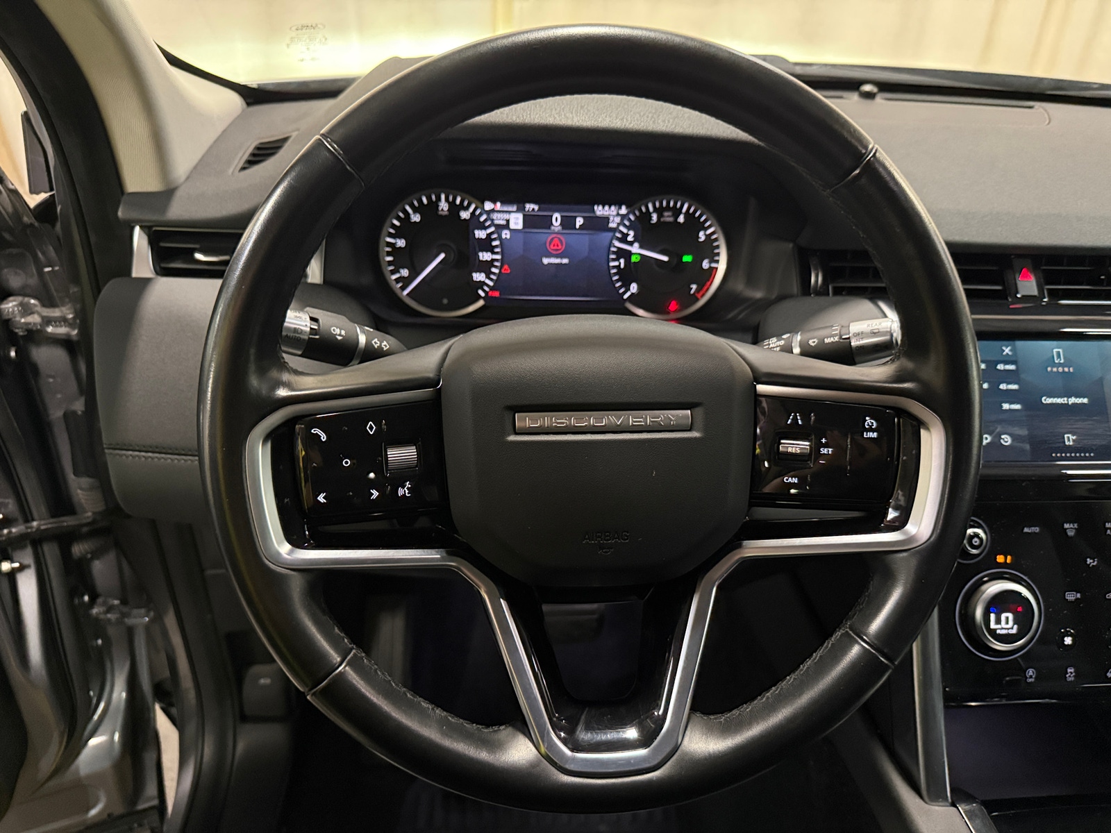 Thumbnail: 2021 Land Rover Discovery Sport - 4