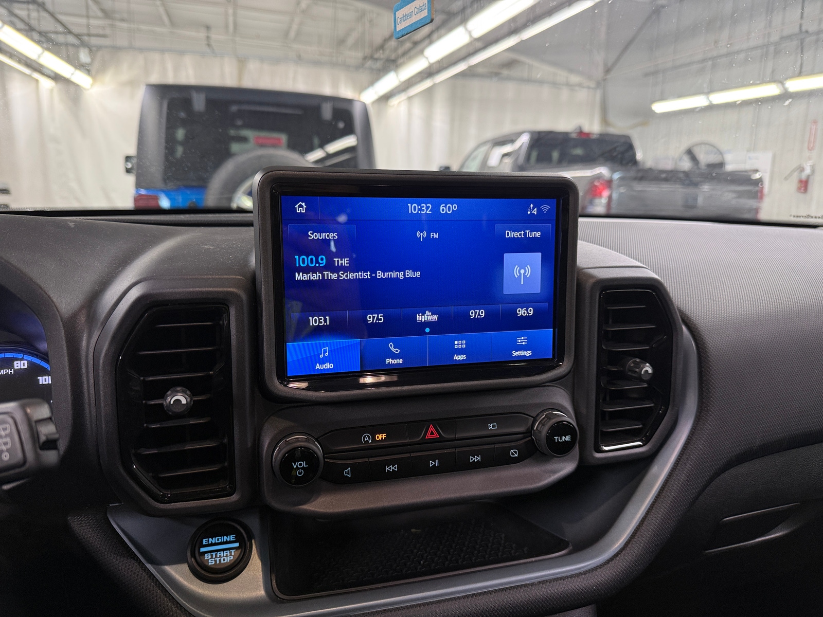 Thumbnail: 2021 Ford Bronco Sport - 4