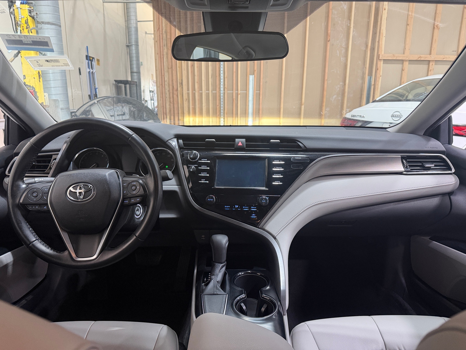 Thumbnail: 2019 Toyota Camry - 3