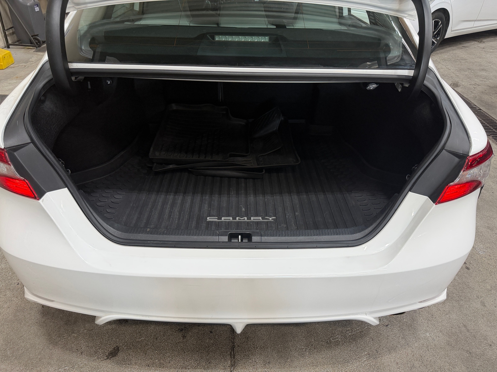 Thumbnail: 2019 Toyota Camry - 7