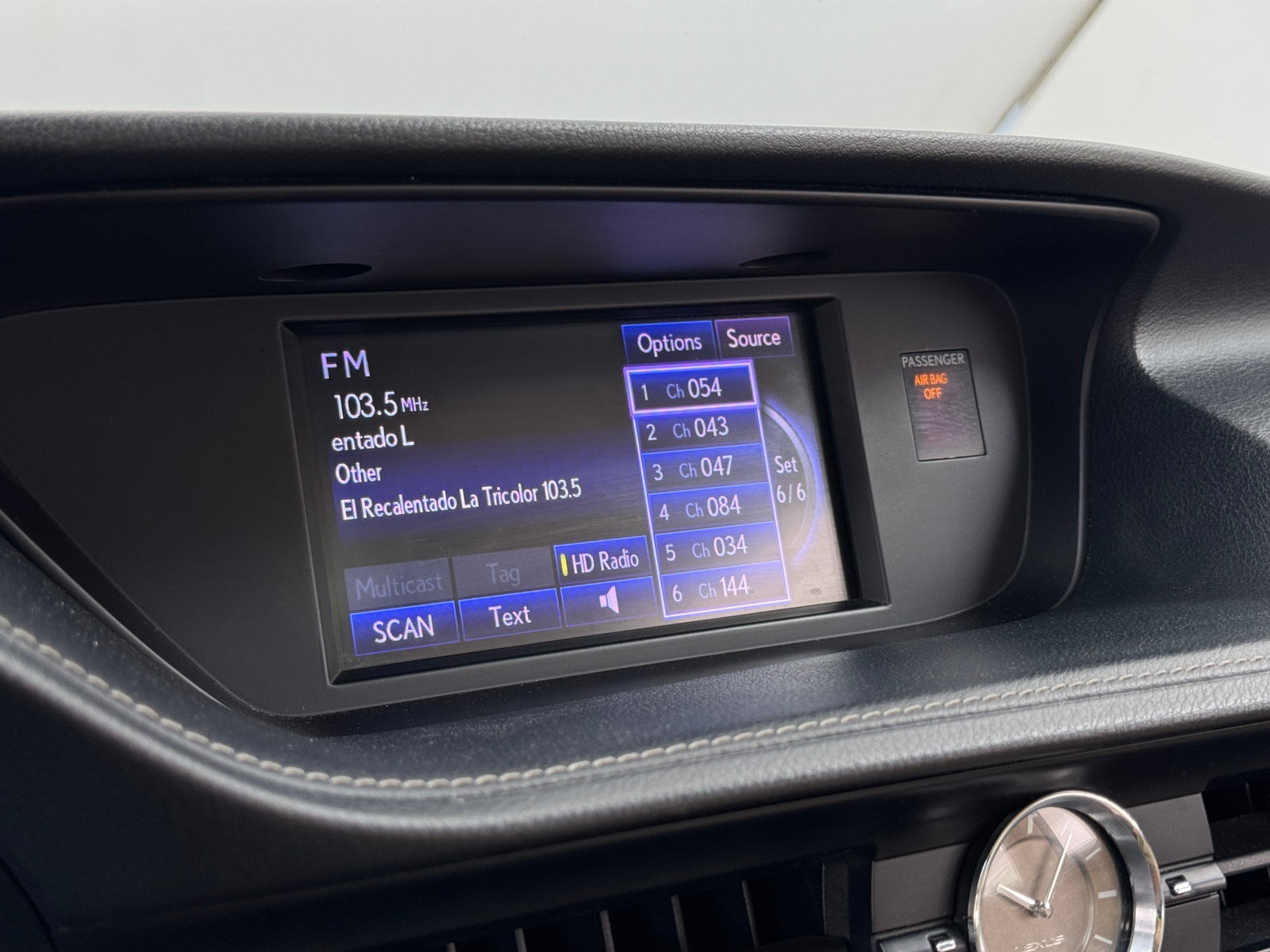 Thumbnail: 2014 Lexus ES - 3