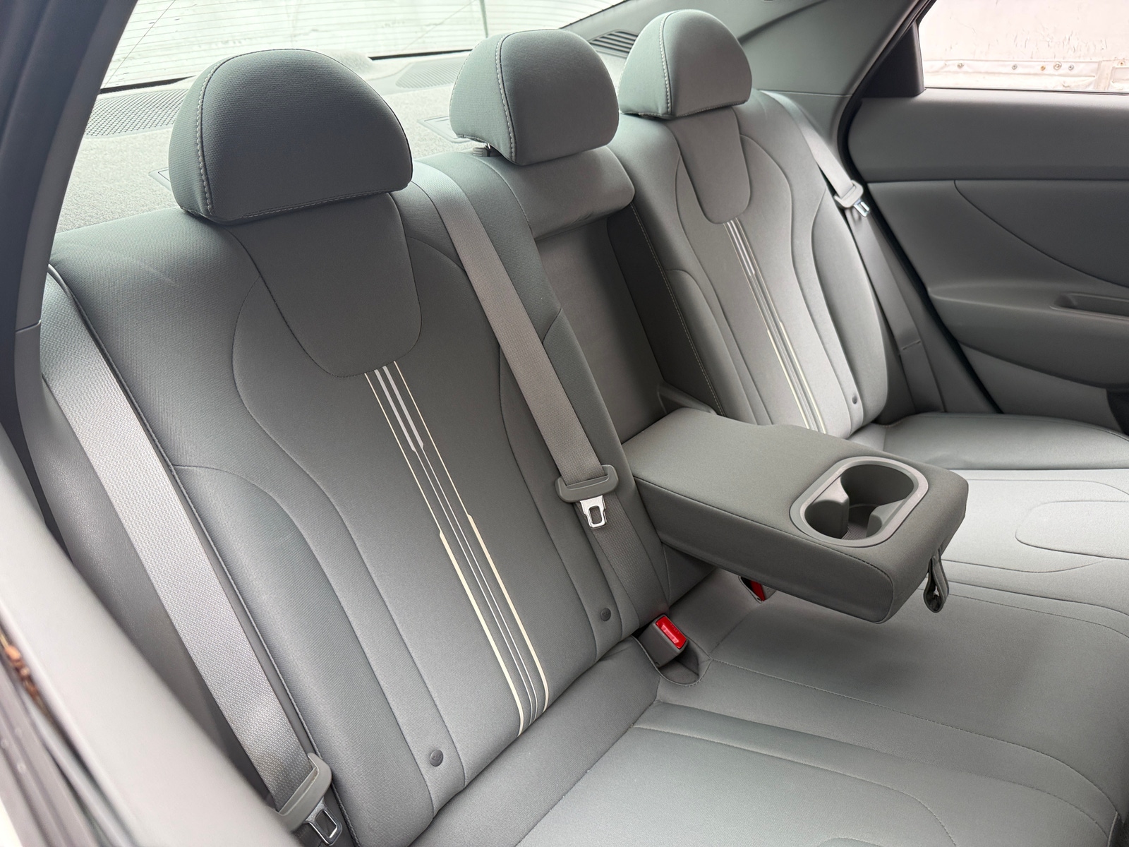 Thumbnail: 2021 Hyundai Elantra - 6