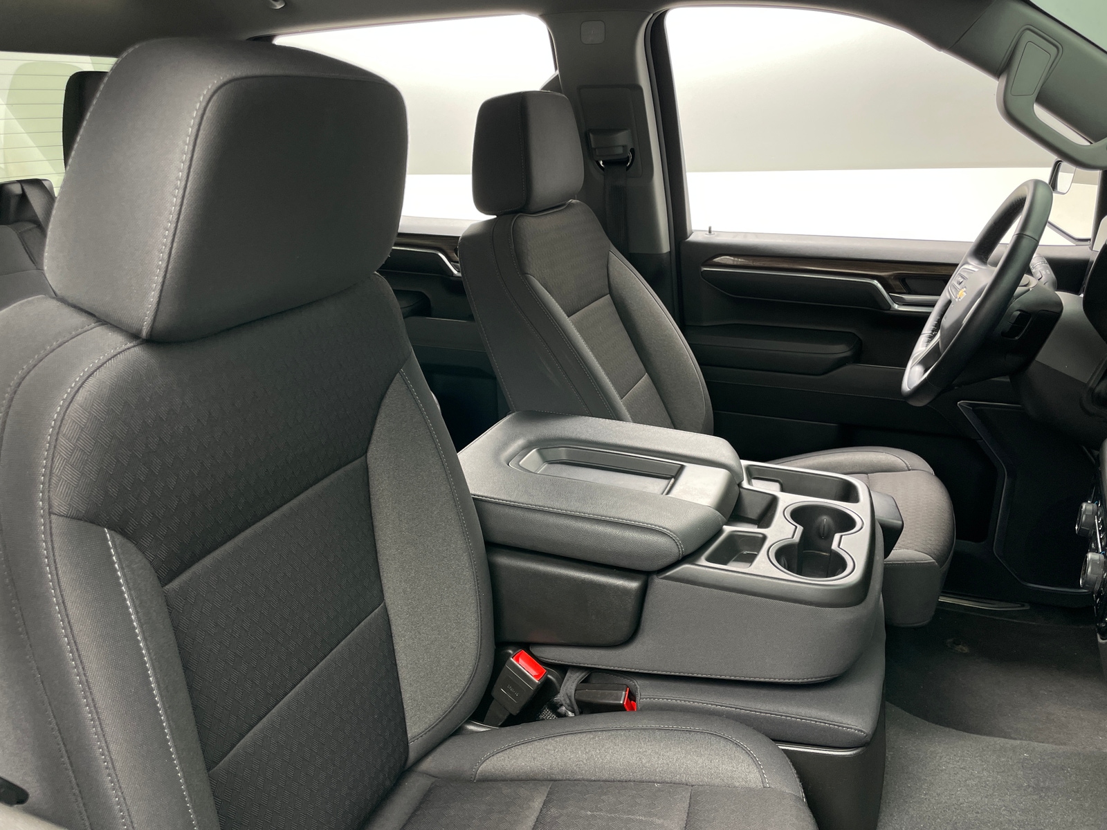 Thumbnail: 2024 Chevrolet Silverado 1500 - 2