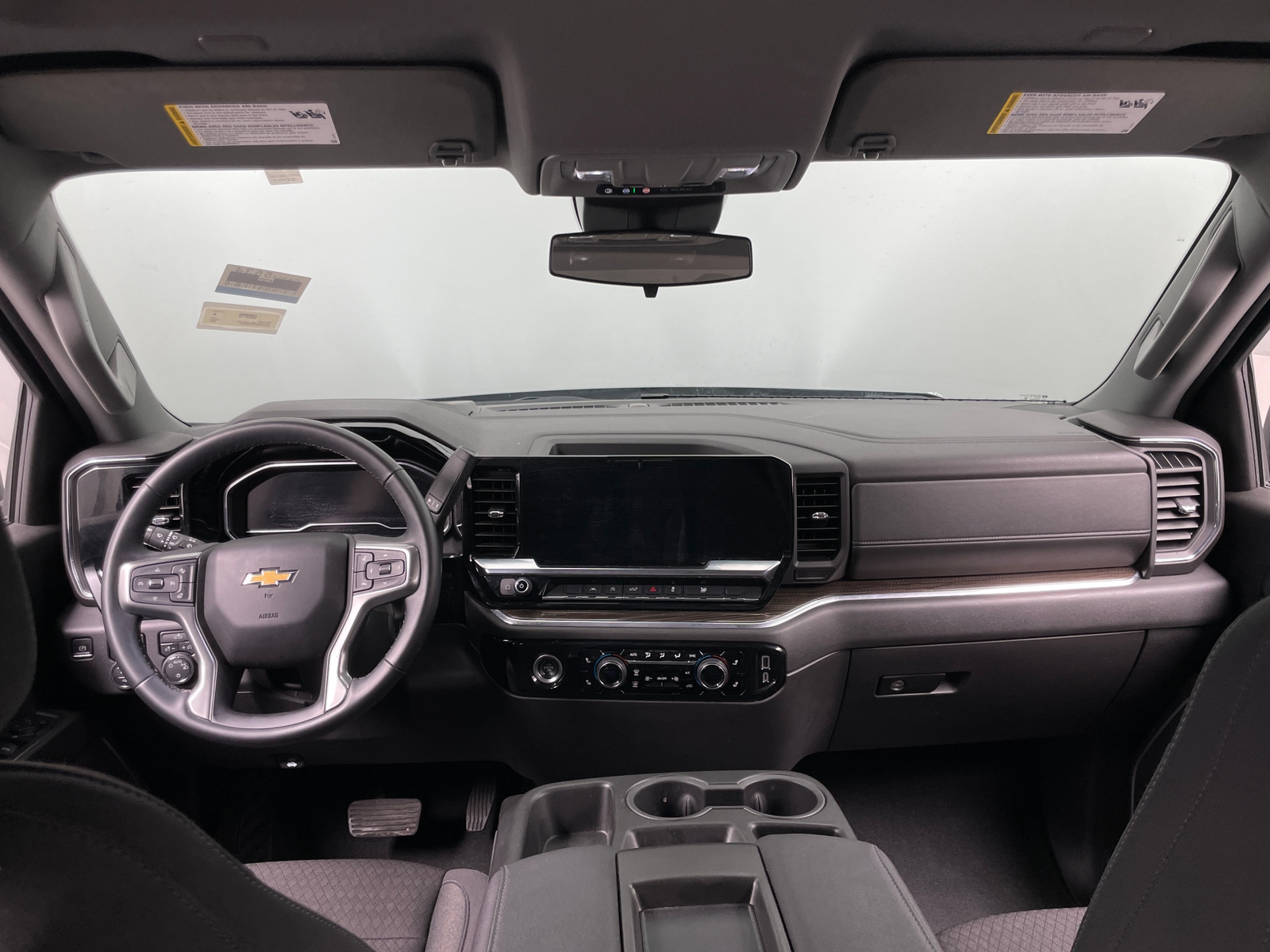 Thumbnail: 2024 Chevrolet Silverado 1500 - 3