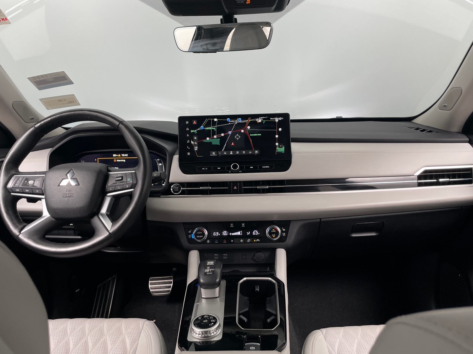 Thumbnail: 2025 Mitsubishi Outlander - 2