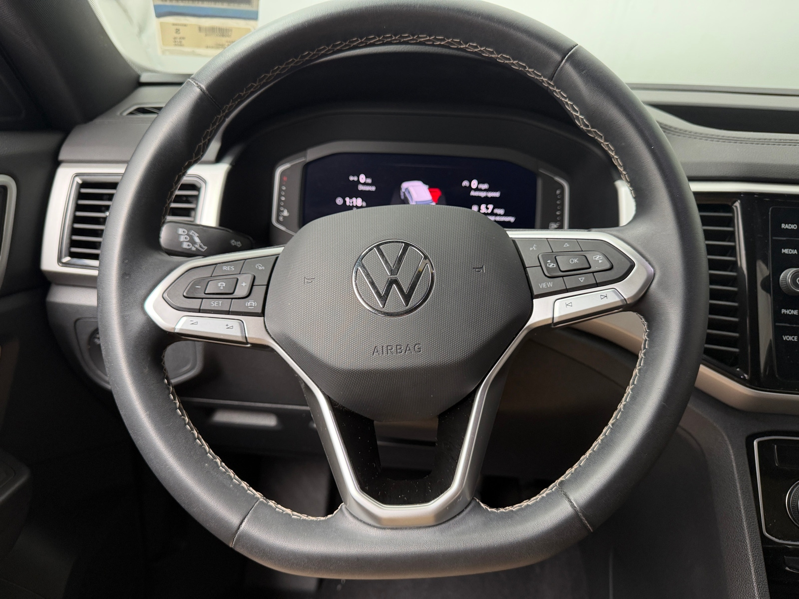 Thumbnail: 2022 Volkswagen Atlas - 4