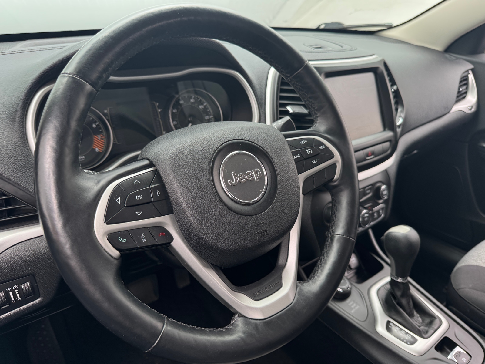 Thumbnail: 2014 Jeep Cherokee - 5