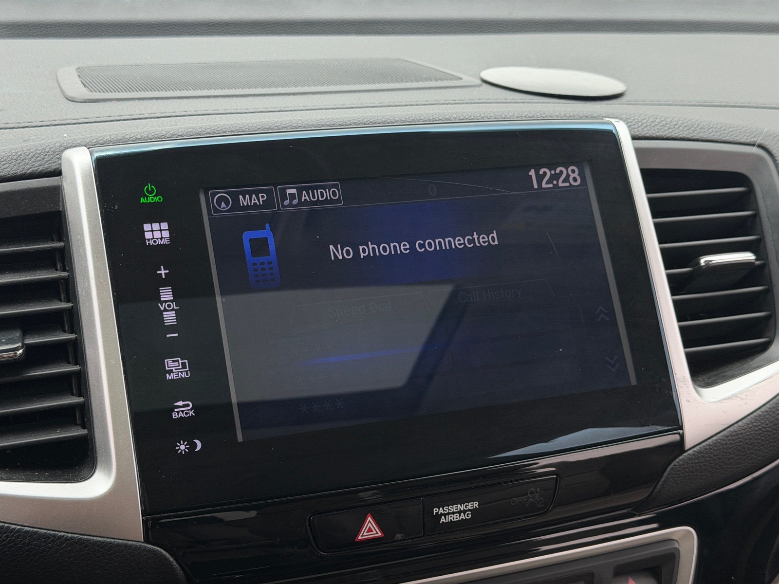 Thumbnail: 2016 Honda Pilot - 3