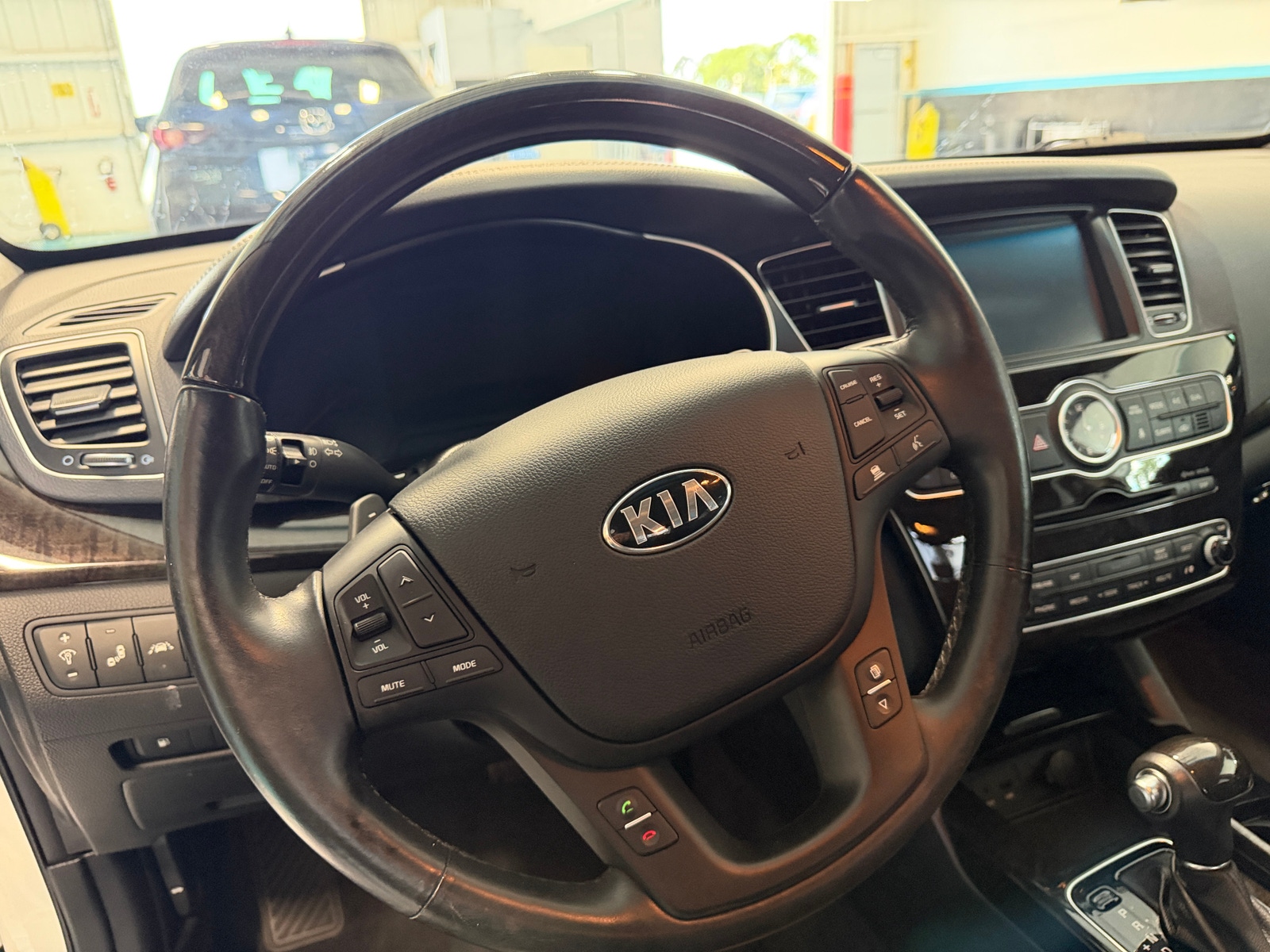 Thumbnail: 2014 Kia Cadenza - 4