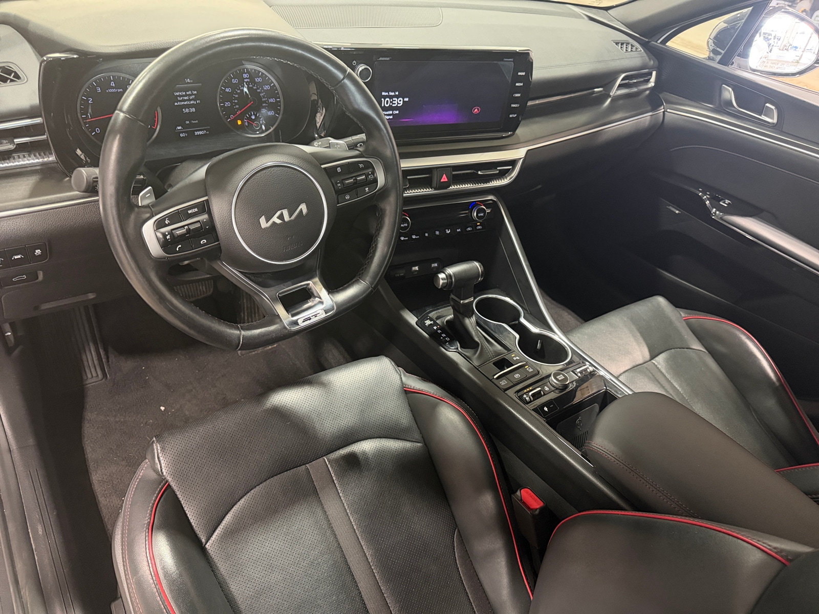 Thumbnail: 2024 Kia K5 - 2