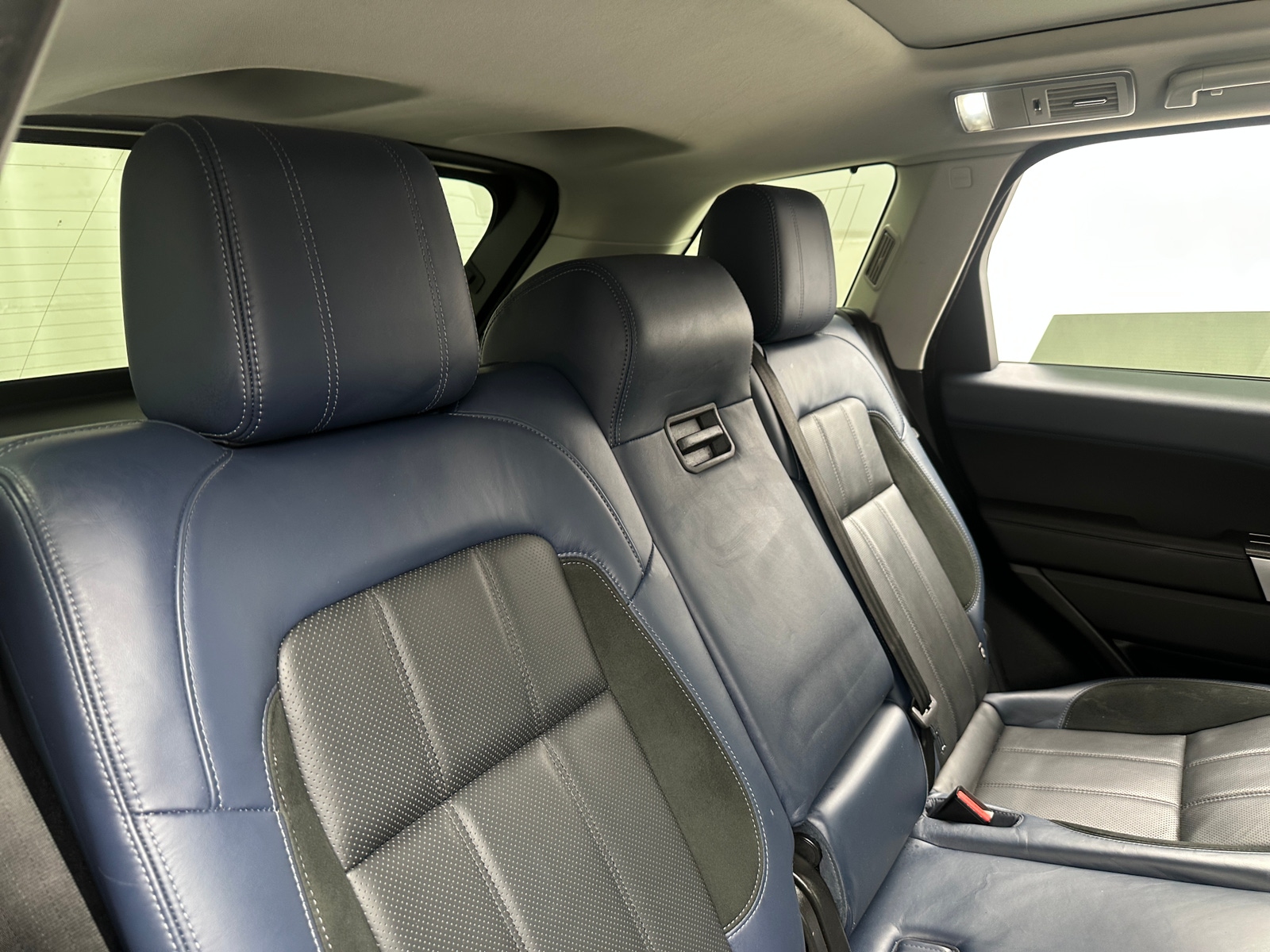 Thumbnail: 2022 Land Rover Range Rover Sport - 6