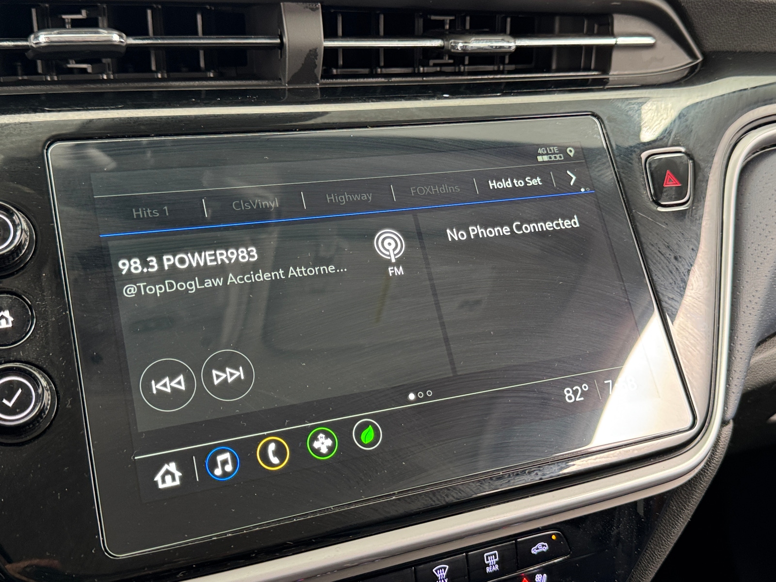 Thumbnail: 2023 Chevrolet Bolt EUV - 3