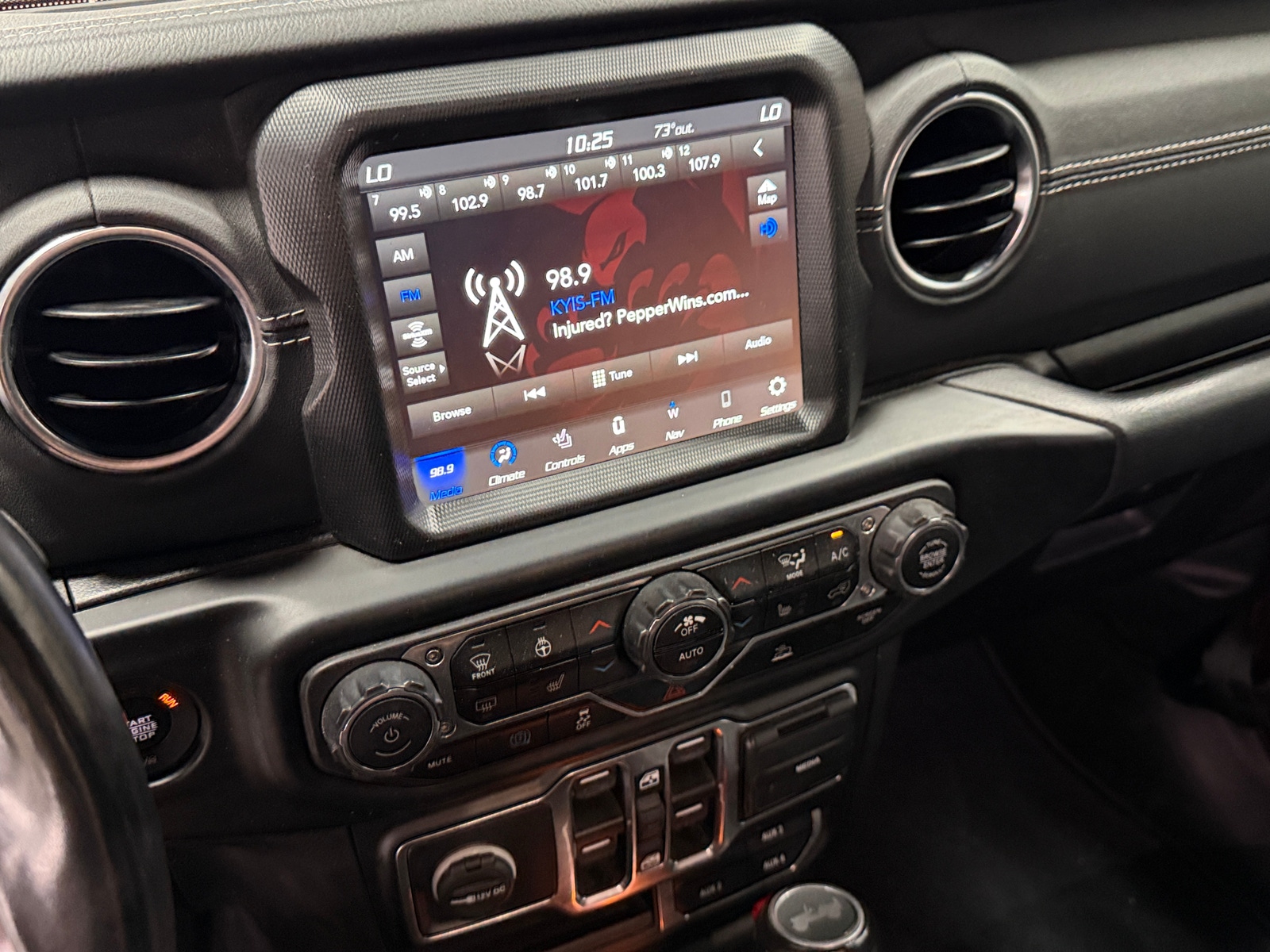 Thumbnail: 2022 Jeep Wrangler - 3