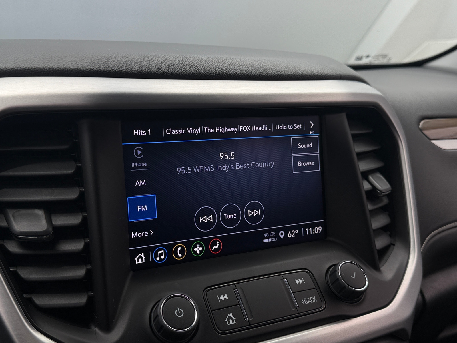 Thumbnail: 2023 GMC Acadia - 4