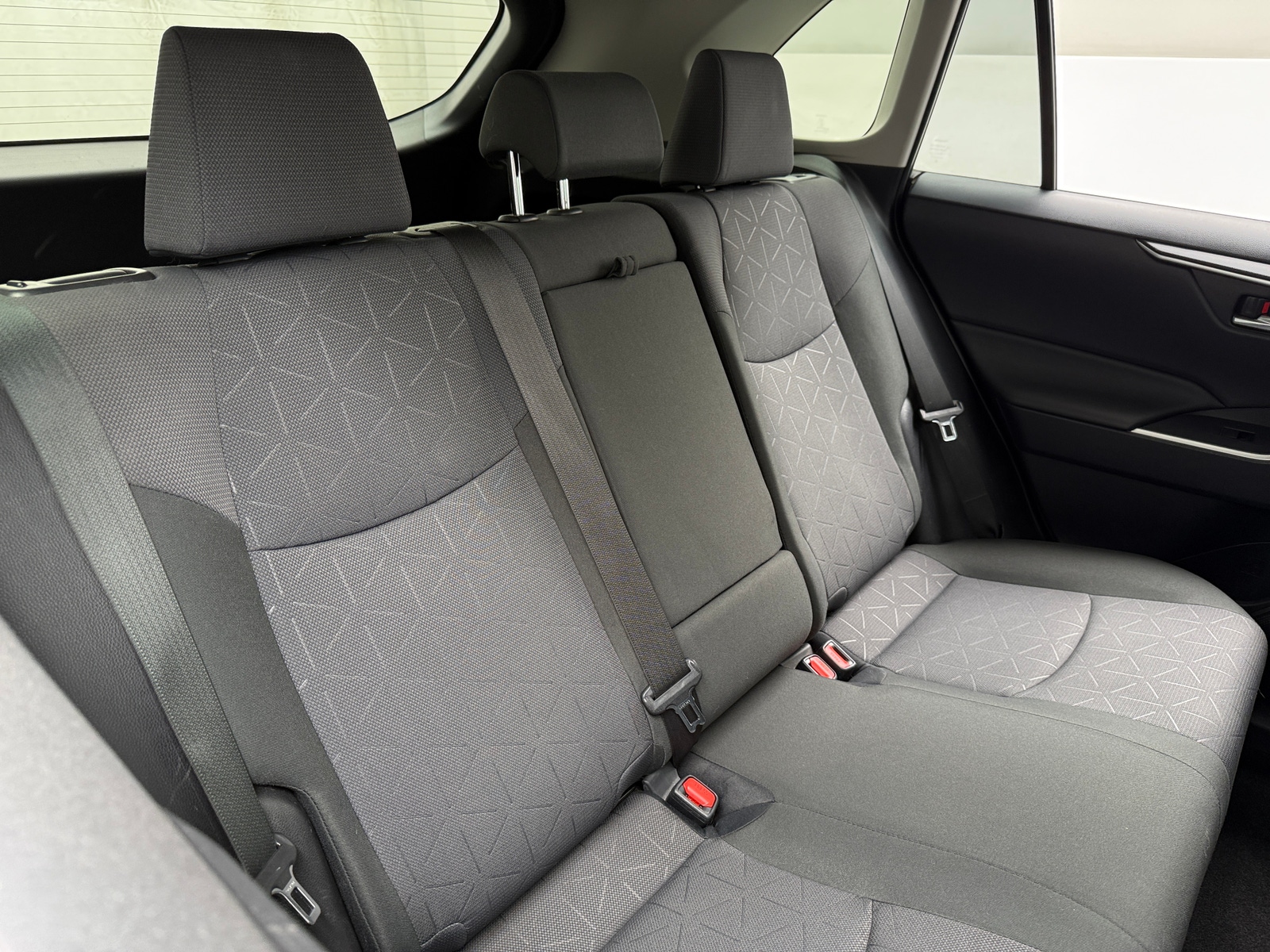 Thumbnail: 2020 Toyota RAV4 - 6