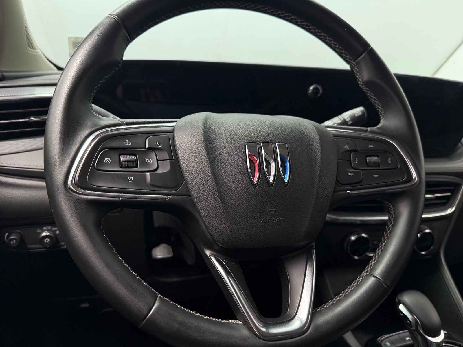 Thumbnail: 2025 Buick Encore GX - 4